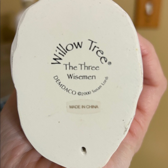 Like new Willow Tree "The Three Wisemen" nativity figurines - Picture 4 of 8